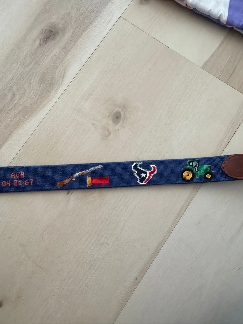 Smathers & Branson needlepoint belt leather texans black lab cigar duck wine dog